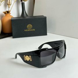 Picture of Versace Sunglasses _SKUfw54039614fw